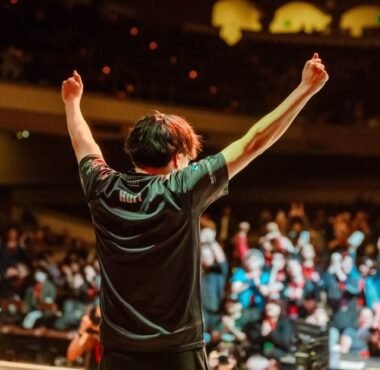 Hurt wins Ultimate Genesis X2
