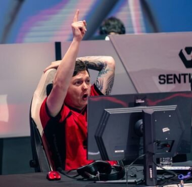 Bowen "Monsoon" Fuller competing at the Esports World Cup for Team Sentinels