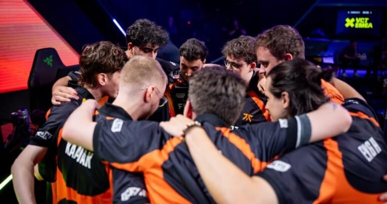 fnatic vct emea stage 2 huddle