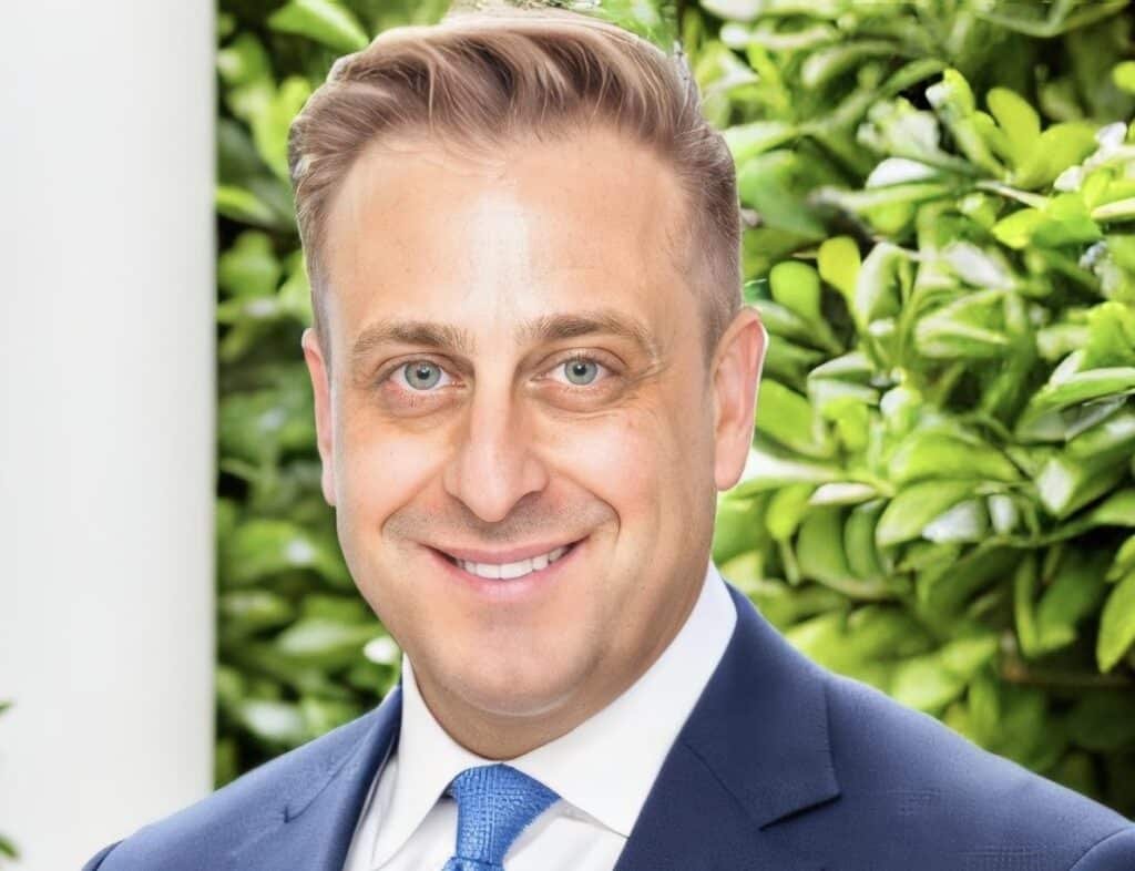 Seth Young CEO da ROLR