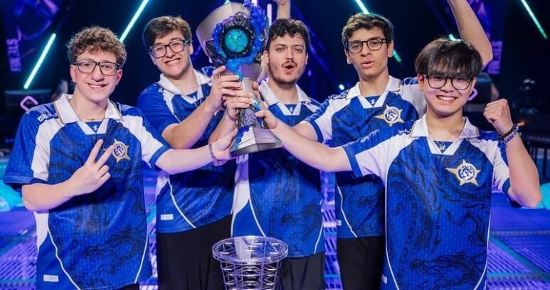 Image of VALORANT team Leviatán lifting the trophy after winning Masters London in June 2026