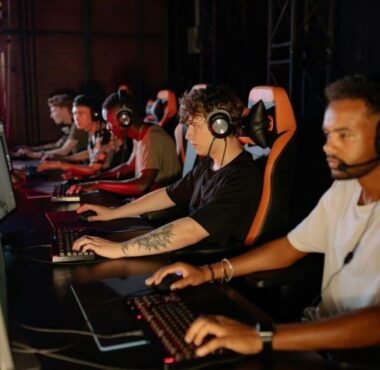 Karmine Corp sweep CTBC Flying Oyster to end two-defeat run at Worlds 2026